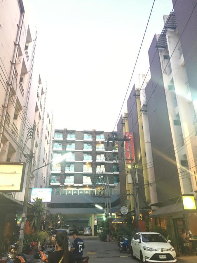 Deva Suites Patong Phuket Exterior foto